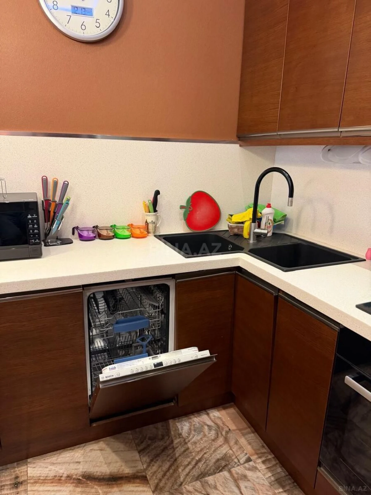 Satılır 3 otaqlı mənzil 100 m²