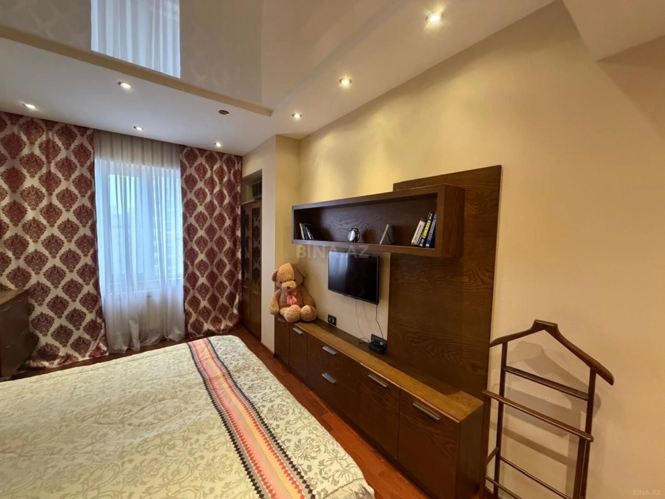 Satılır 3 otaqlı mənzil 100 m²