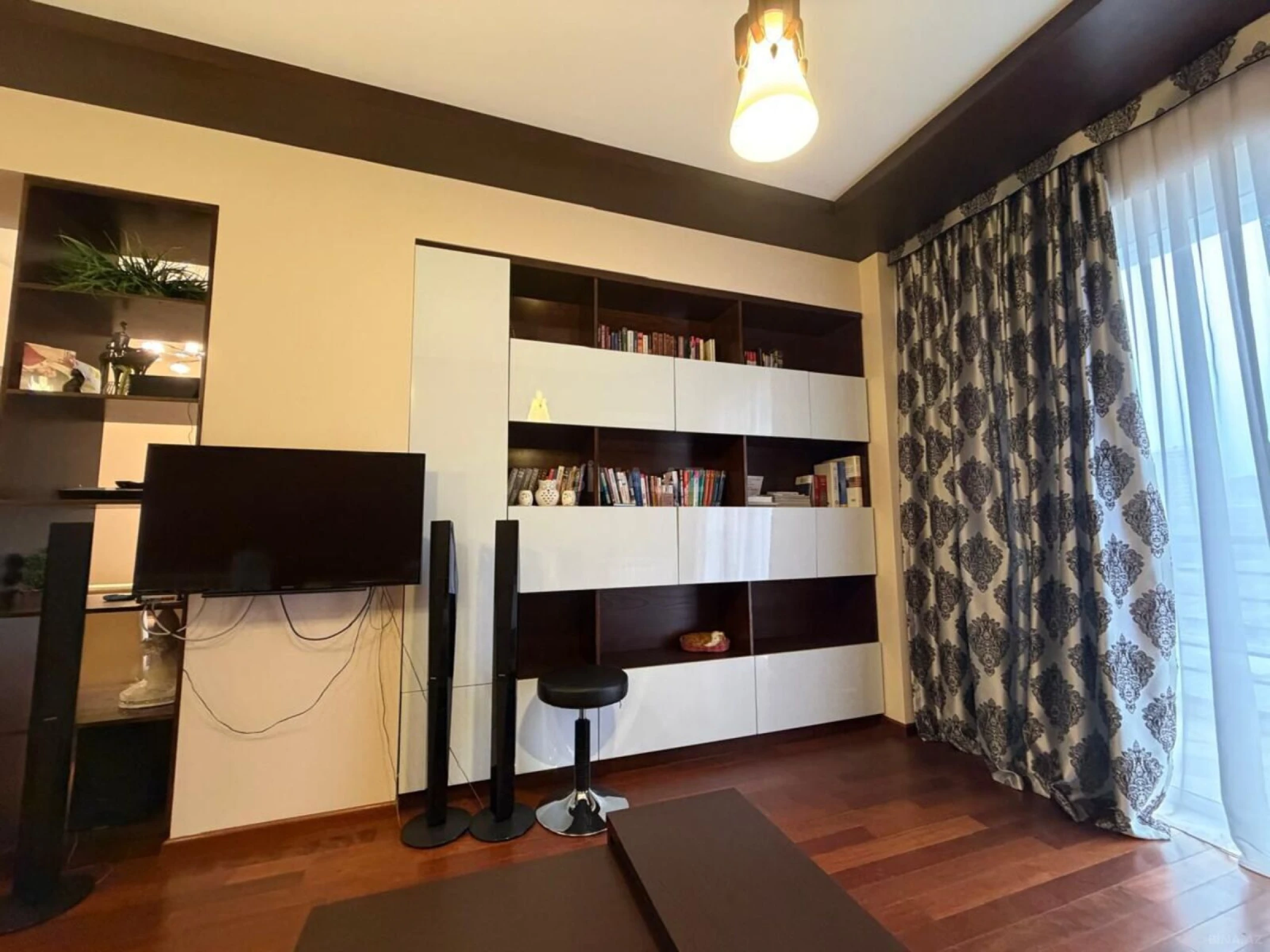Satılır 3 otaqlı mənzil 100 m²