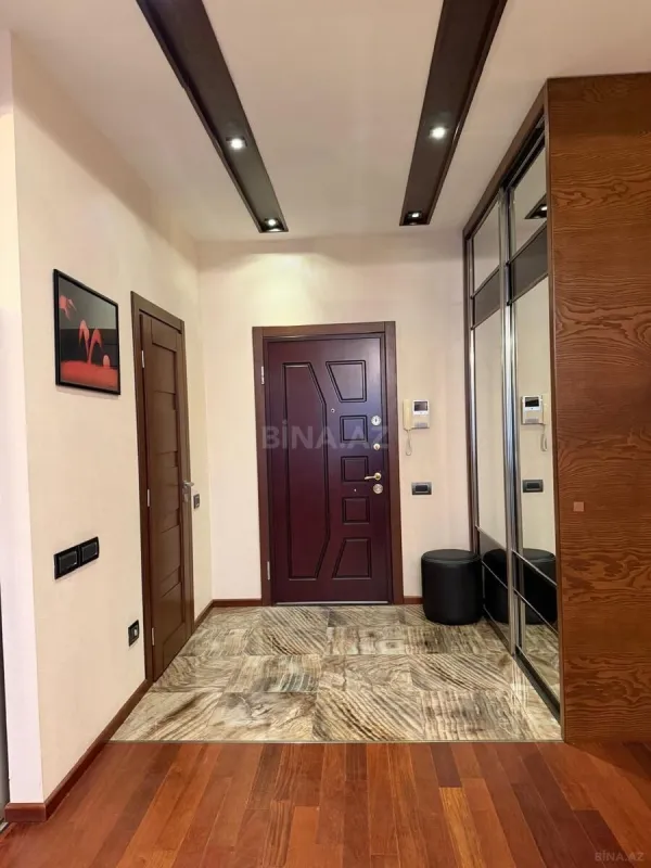 Satılır 3 otaqlı mənzil 100 m²