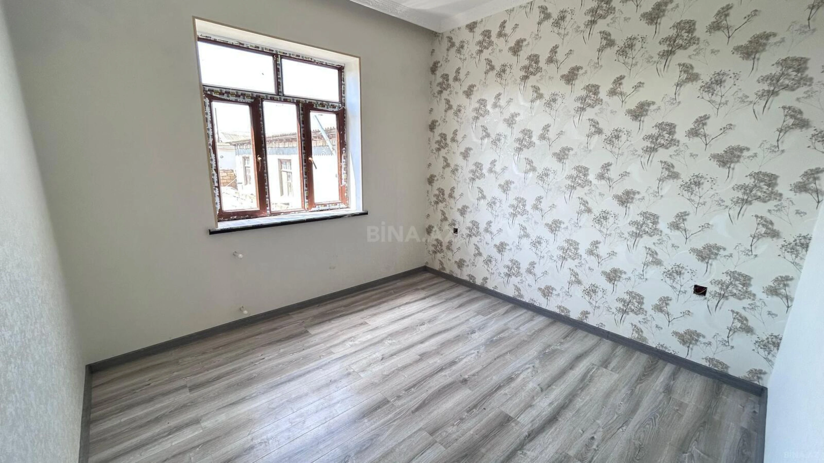 Satılır 4 otaqlı həyət evi 100 m²
