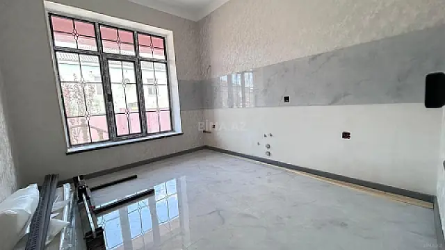 Satılır 4 otaqlı həyət evi 100 m²