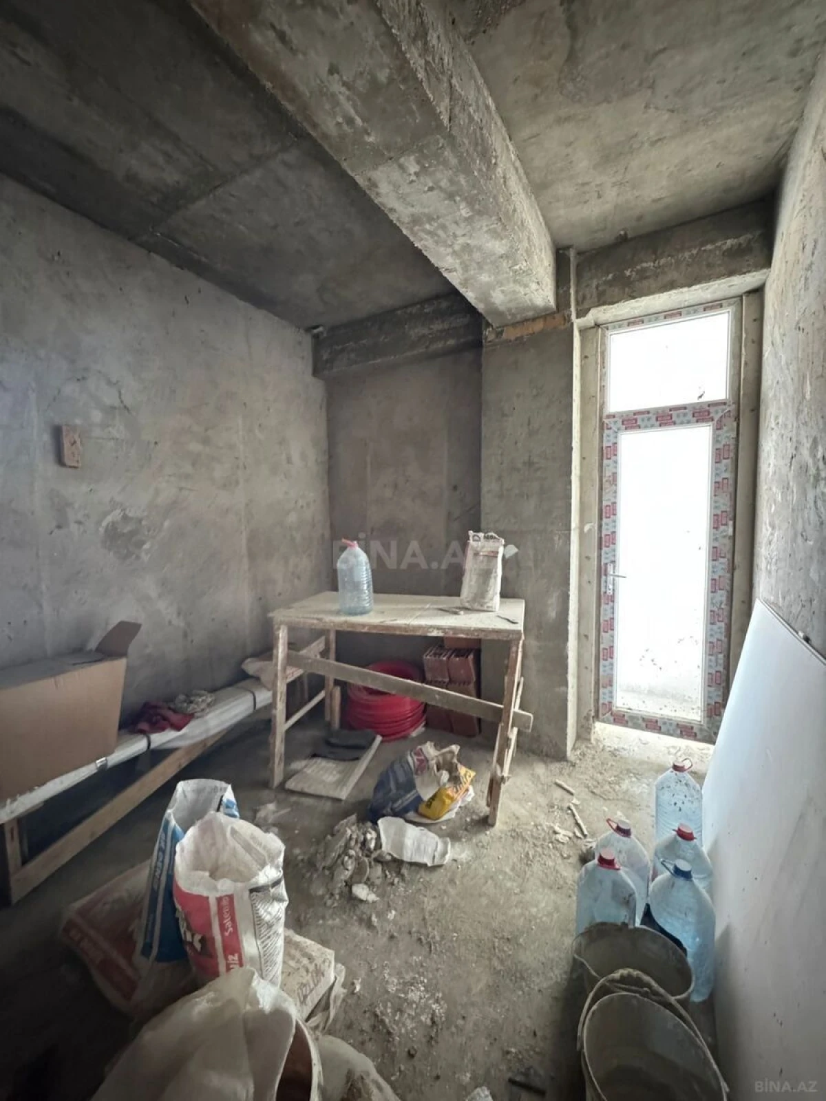 Satılır 2 otaqlı mənzil 66 m²