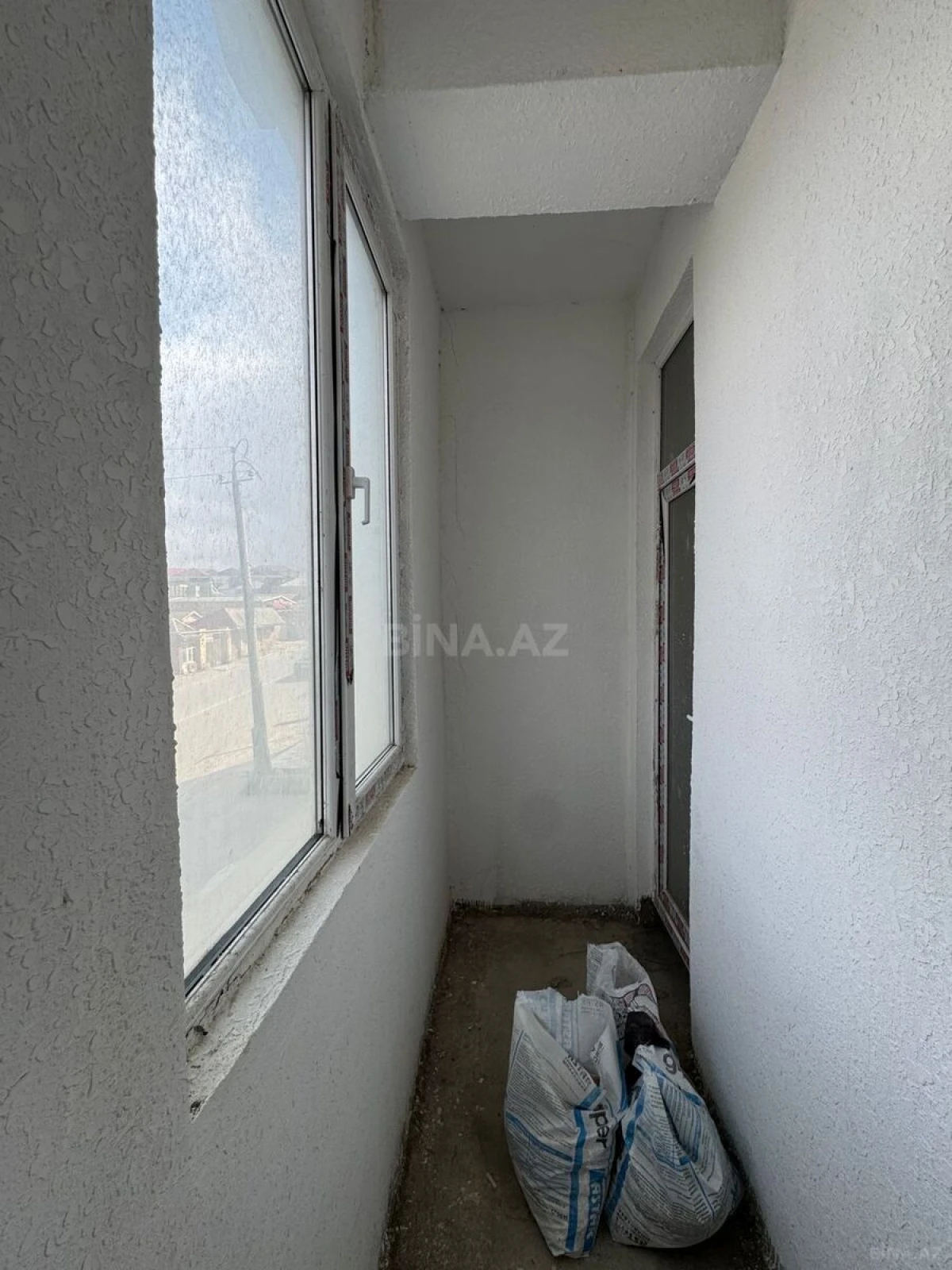 Satılır 2 otaqlı mənzil 66 m²