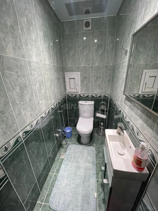 Satılır 3 otaqlı mənzil 135 m²