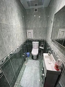 Satılır 3 otaqlı mənzil 135 m²