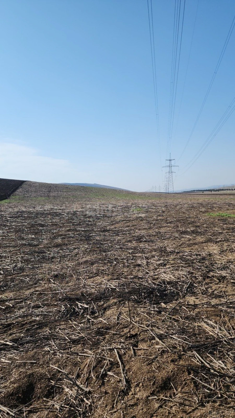 Satılır torpaq sahəsi 1600 m²