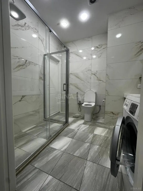 Kirayə verilir 4 otaqlı mənzil 170 m²