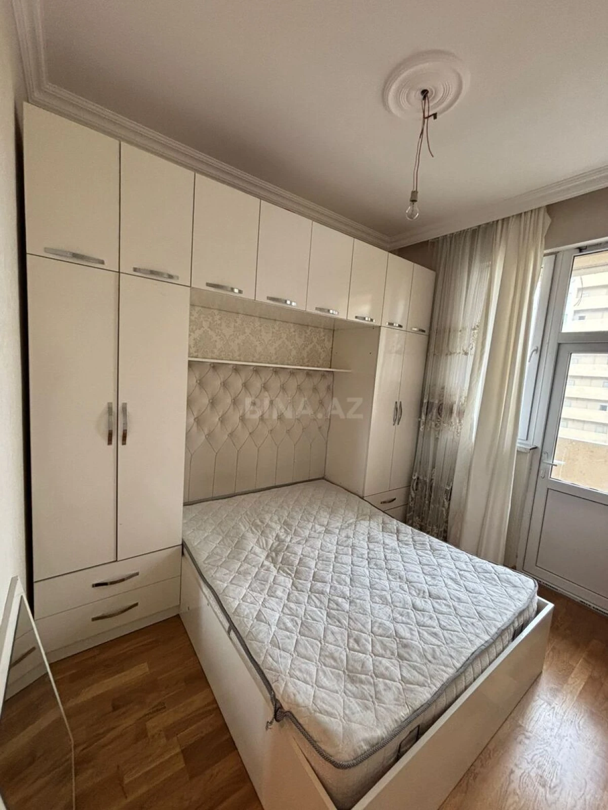 Kirayə verilir 2 otaqlı mənzil 52 m²