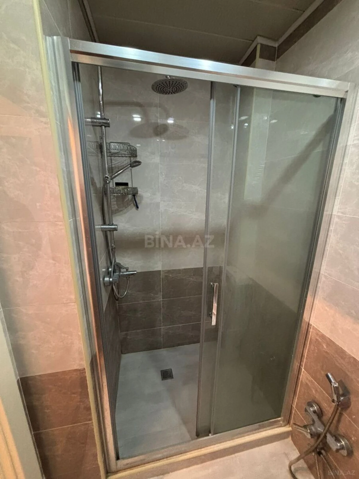 Kirayə verilir 2 otaqlı mənzil 52 m²