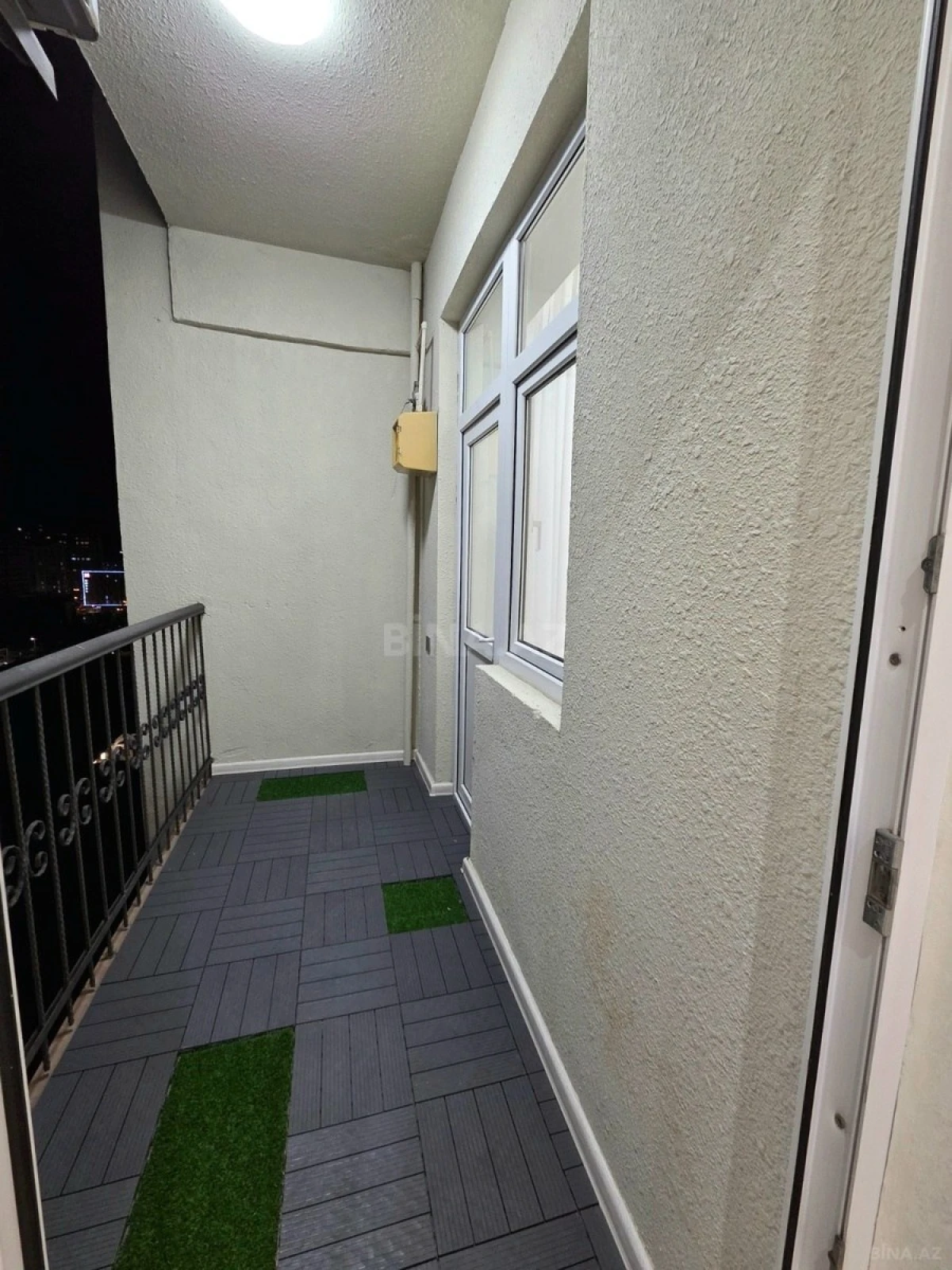 Satılır 2 otaqlı mənzil 81 m²