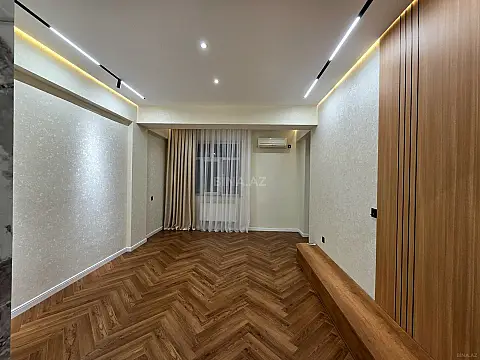 Satılır 2 otaqlı mənzil 81 m²
