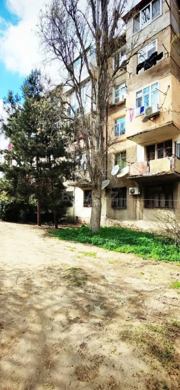 Satılır 2 otaqlı mənzil 42 m²
