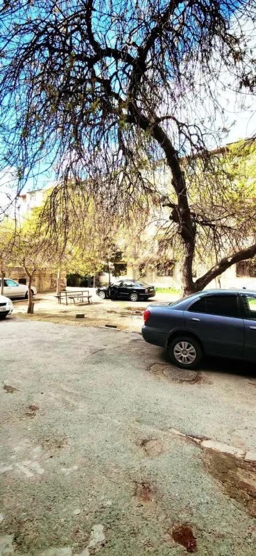 Satılır 2 otaqlı mənzil 42 m²