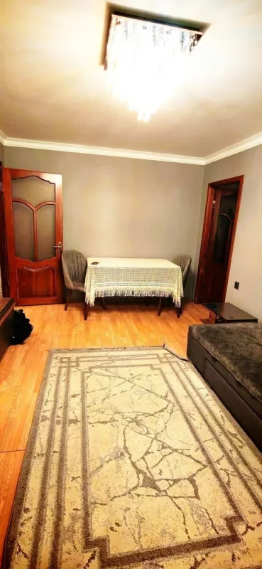 Satılır 2 otaqlı mənzil 42 m²
