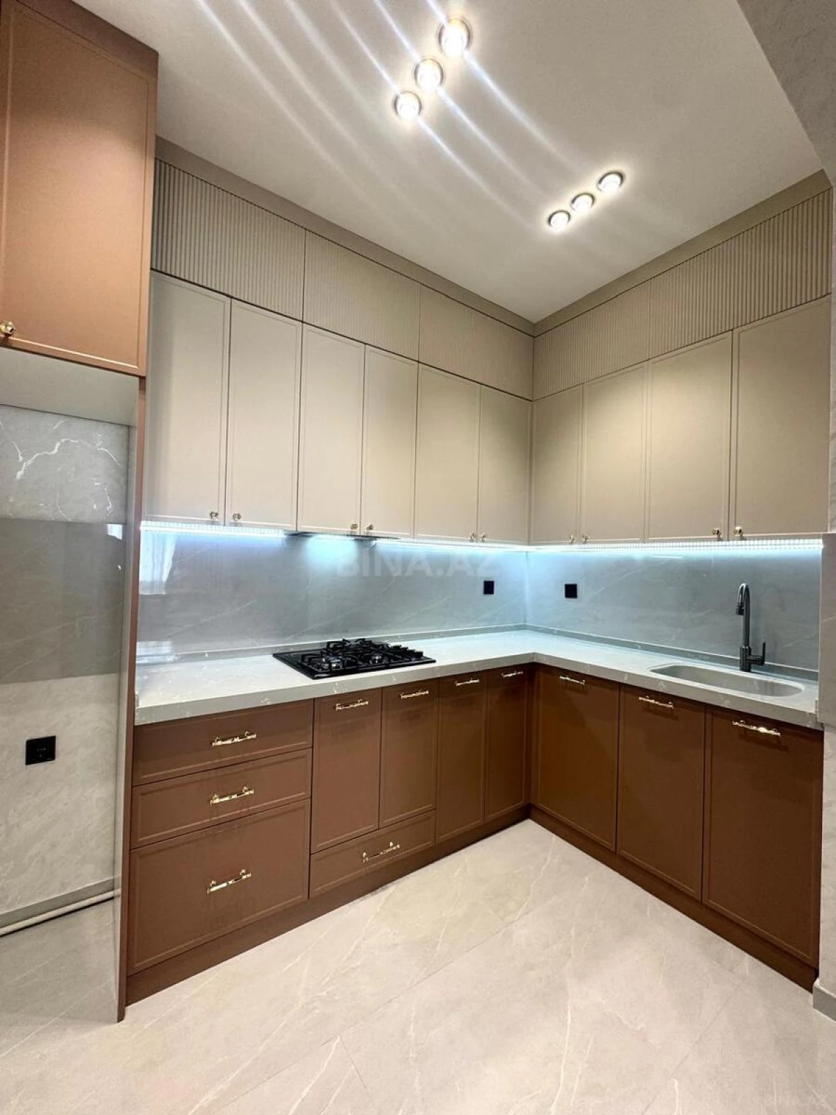 Satılır 3 otaqlı mənzil 80 m²