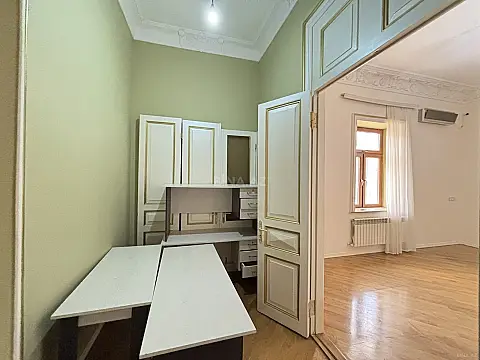 Kirayə verilir obyekt 37 m²