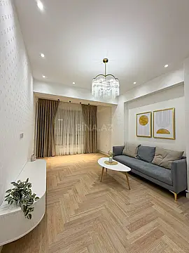 Satılır 2 otaqlı mənzil 85 m²