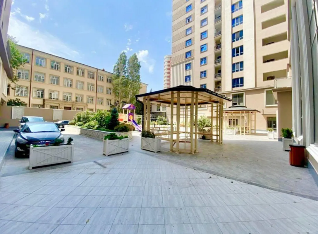 Satılır 2 otaqlı mənzil 85 m²
