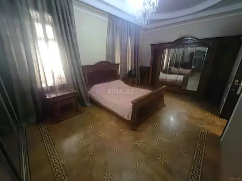Satılır 3 otaqlı mənzil 126 m²
