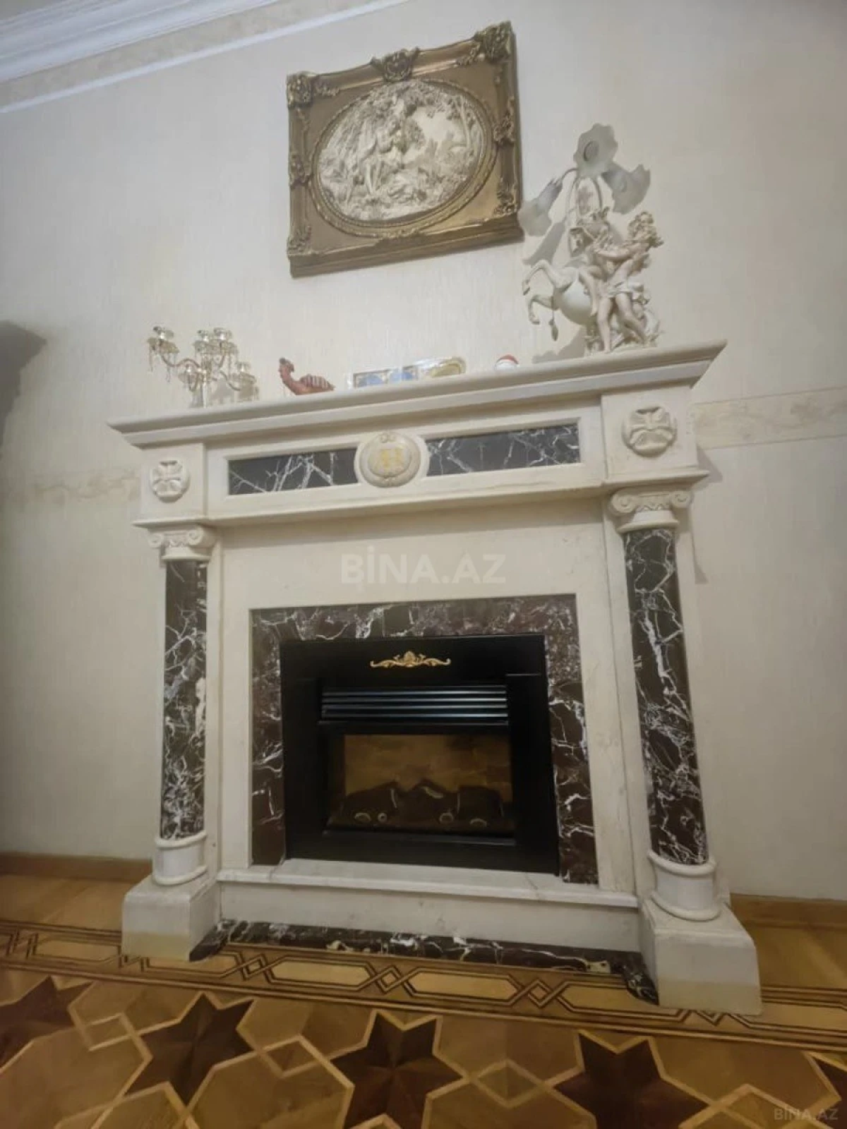 Satılır 3 otaqlı mənzil 126 m²