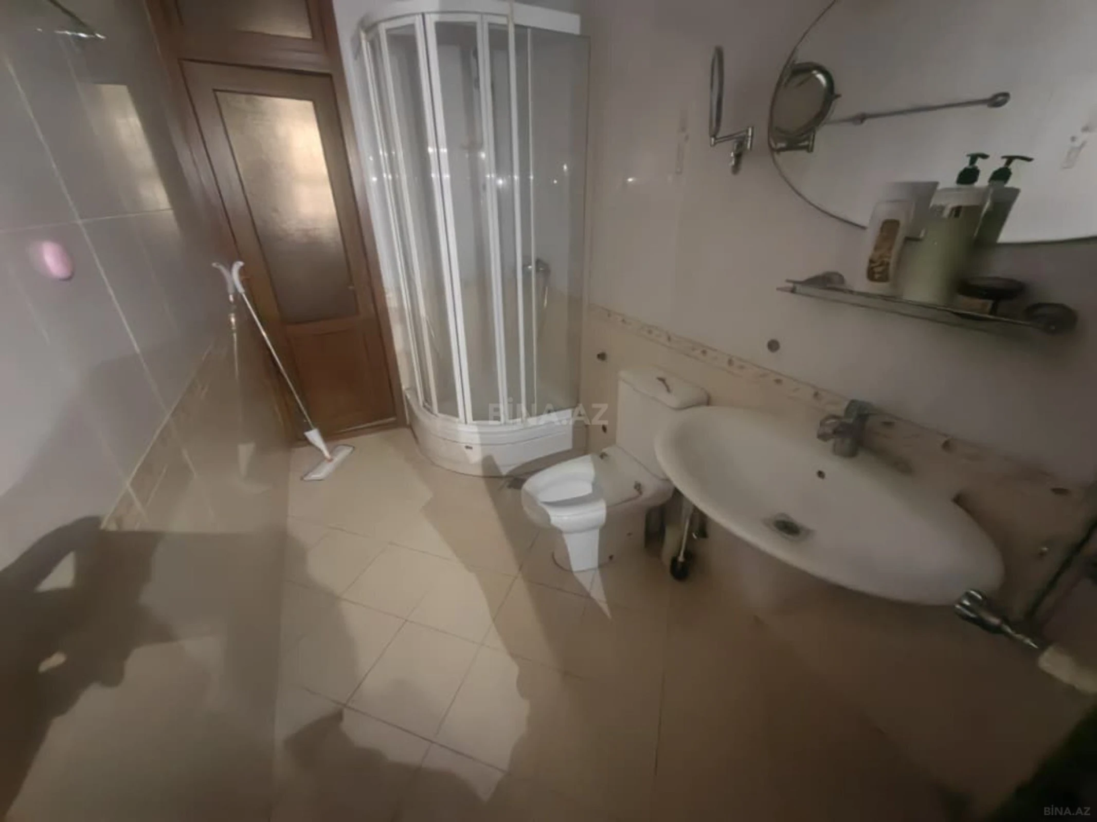 Satılır 3 otaqlı mənzil 126 m²