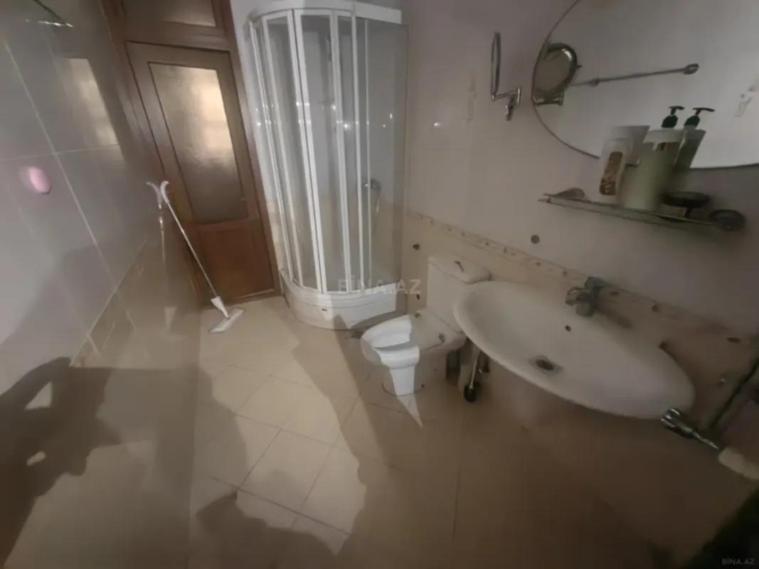 Satılır 3 otaqlı mənzil 126 m²