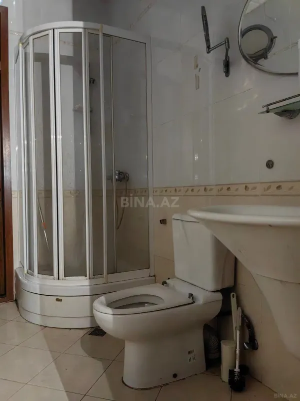 Satılır 3 otaqlı mənzil 126 m²