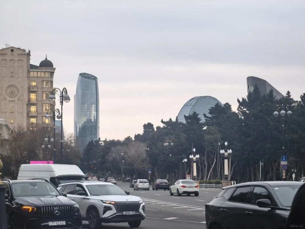 Satılır 3 otaqlı mənzil 126 m²