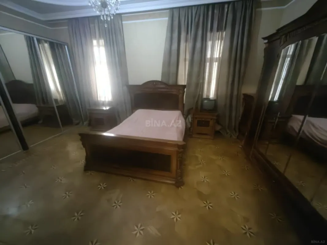 Satılır 3 otaqlı mənzil 126 m²