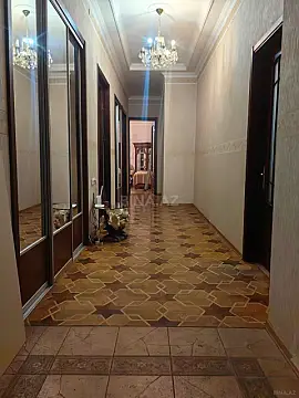 Satılır 3 otaqlı mənzil 126 m²