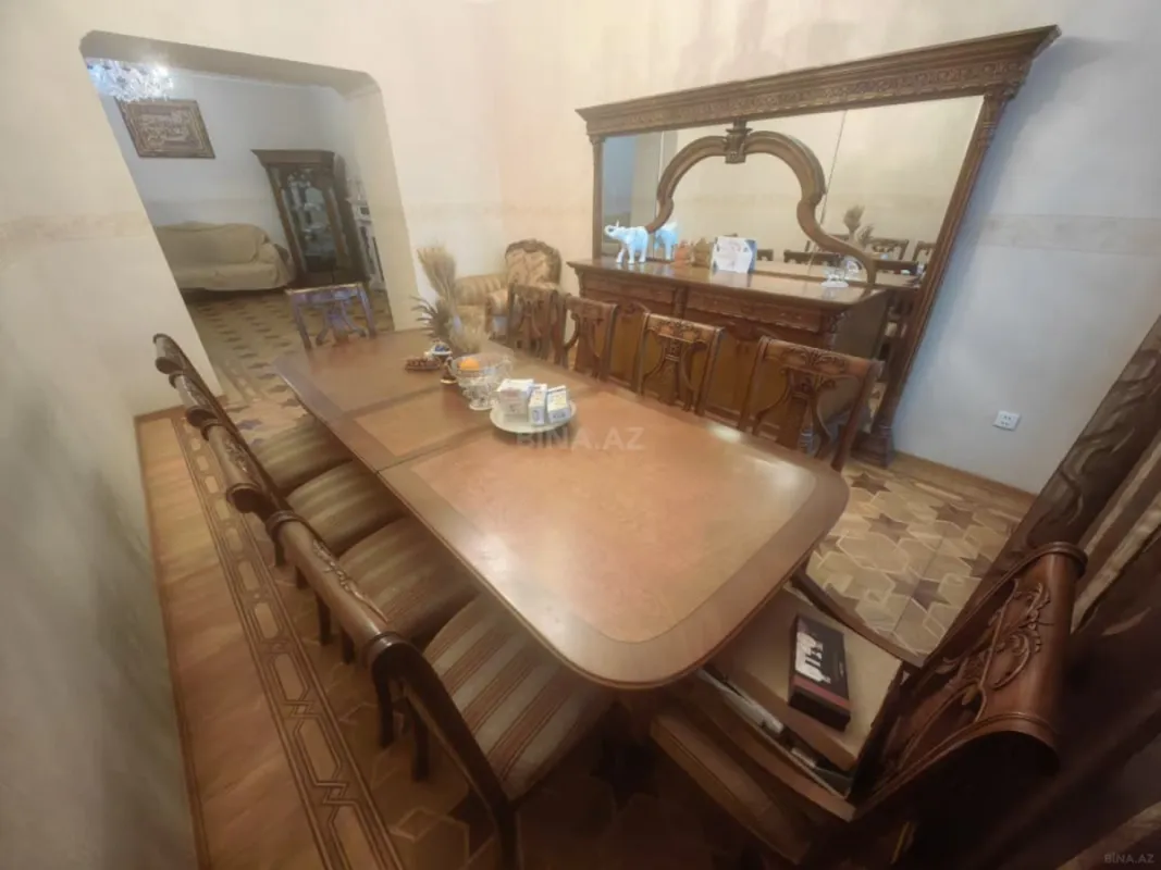 Satılır 3 otaqlı mənzil 126 m²