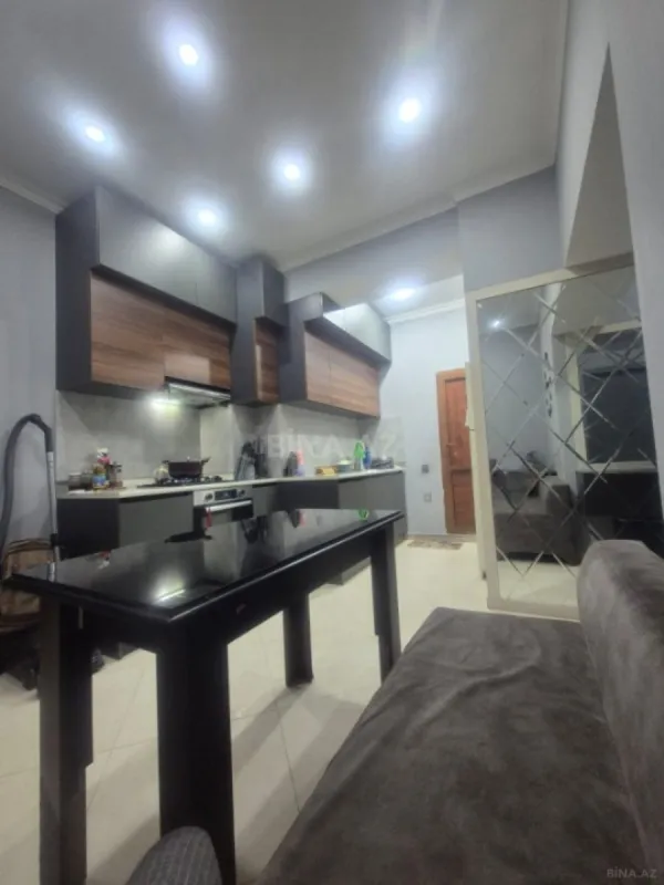 Satılır 2 otaqlı mənzil 70 m²