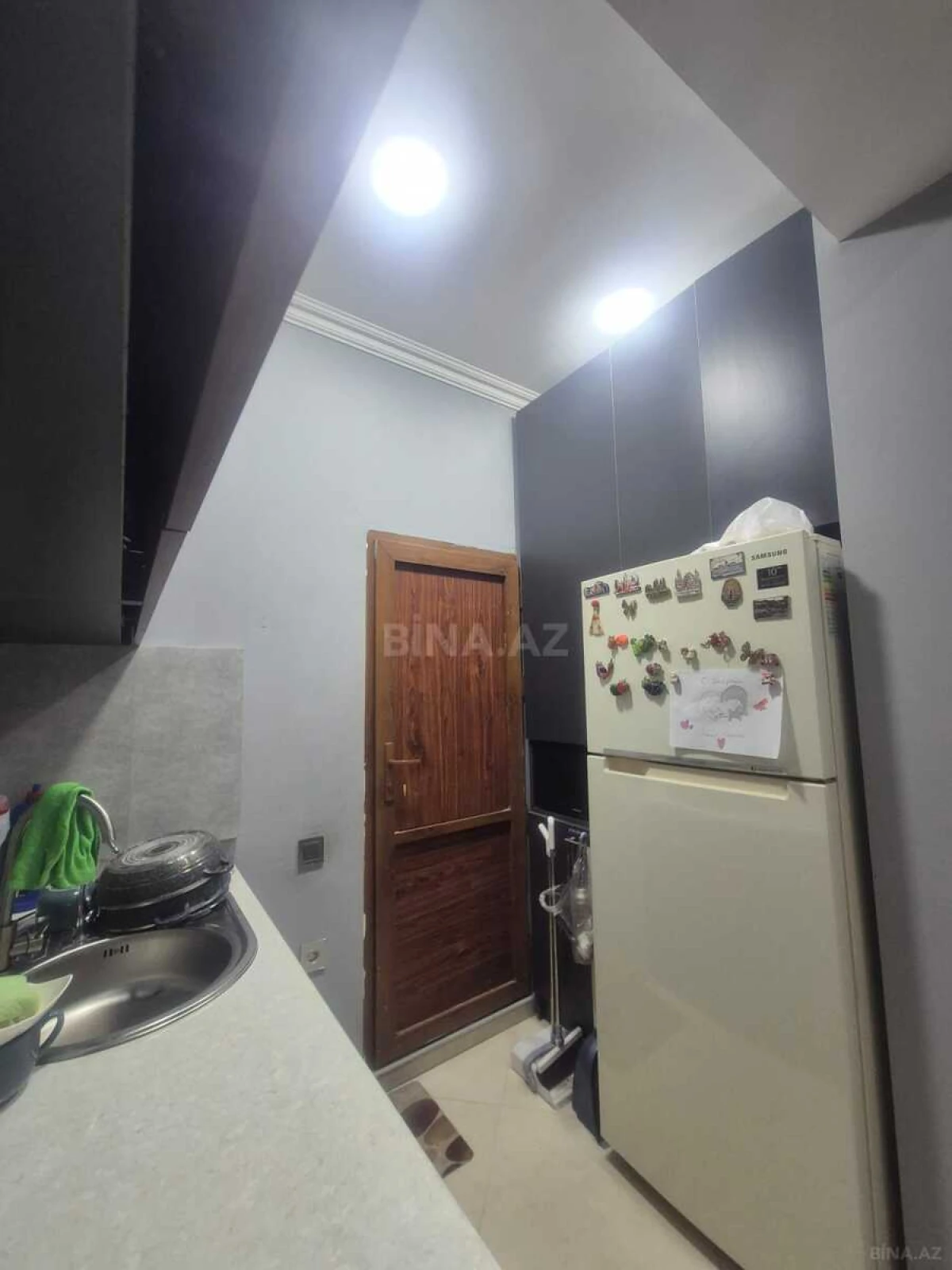 Satılır 2 otaqlı mənzil 70 m²
