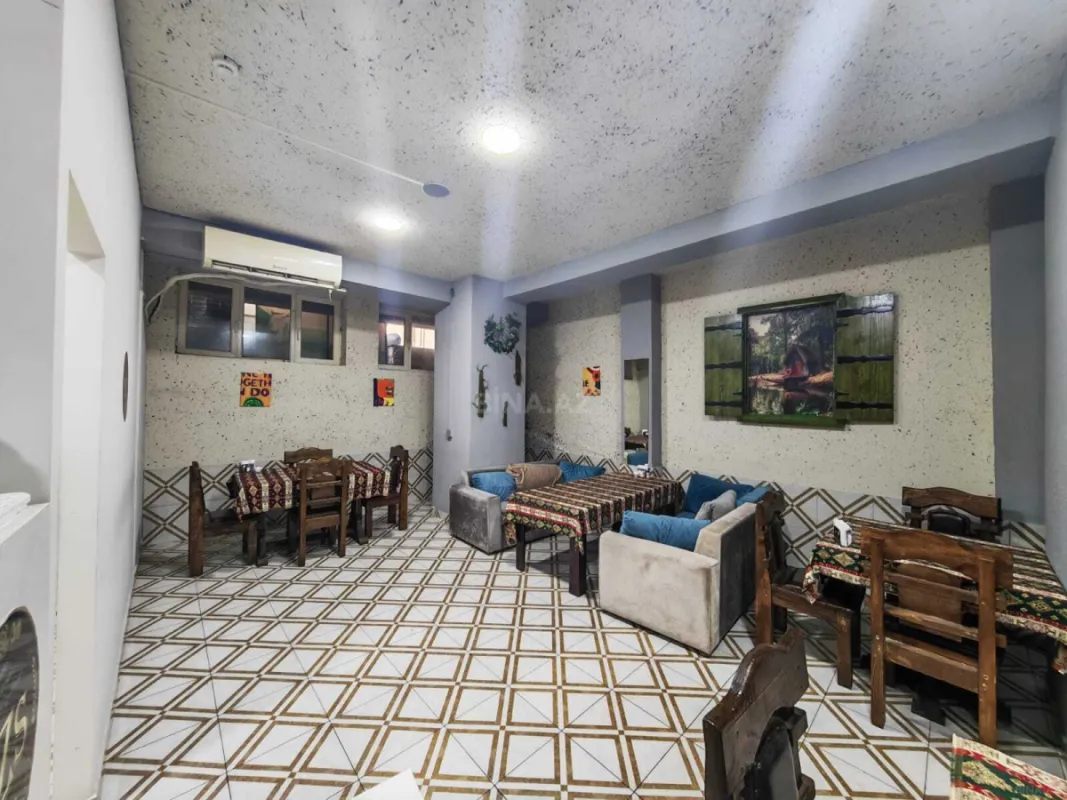 Satılır obyekt 250 m²