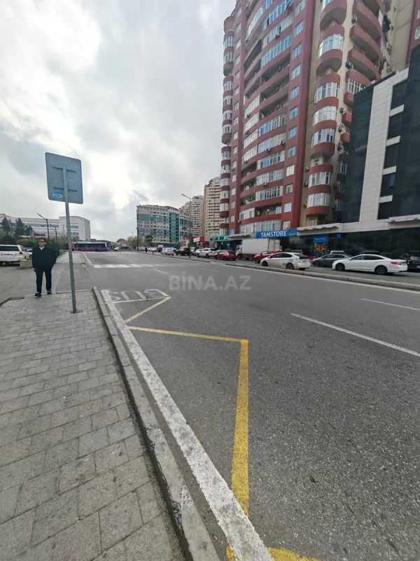 Satılır obyekt 250 m²