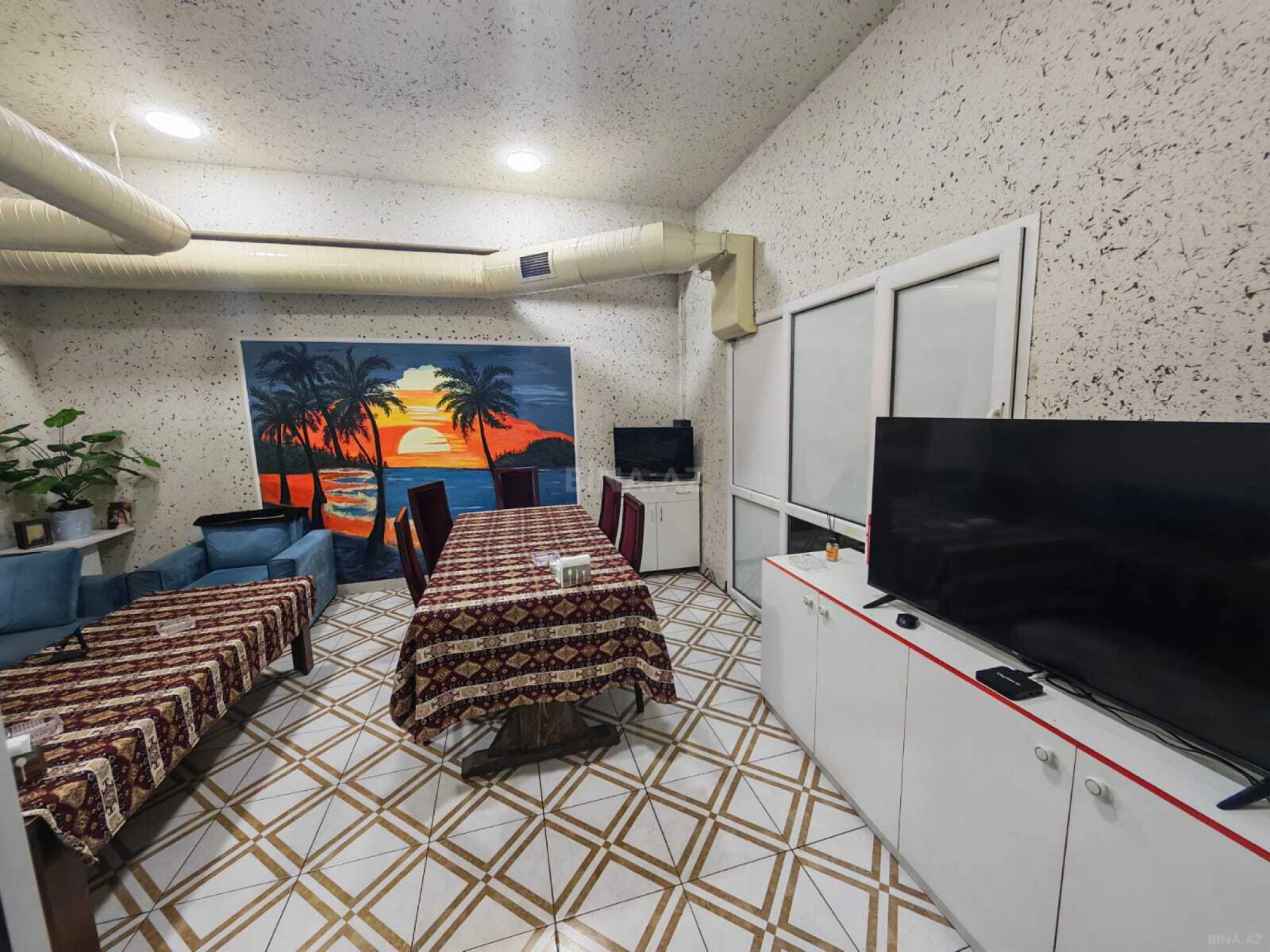 Satılır obyekt 250 m²