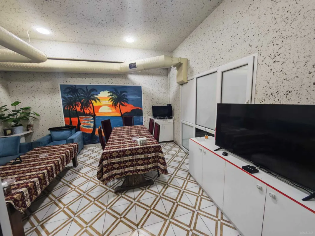 Satılır obyekt 250 m²