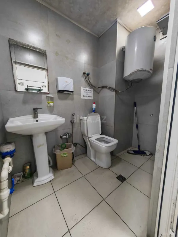 Satılır obyekt 250 m²