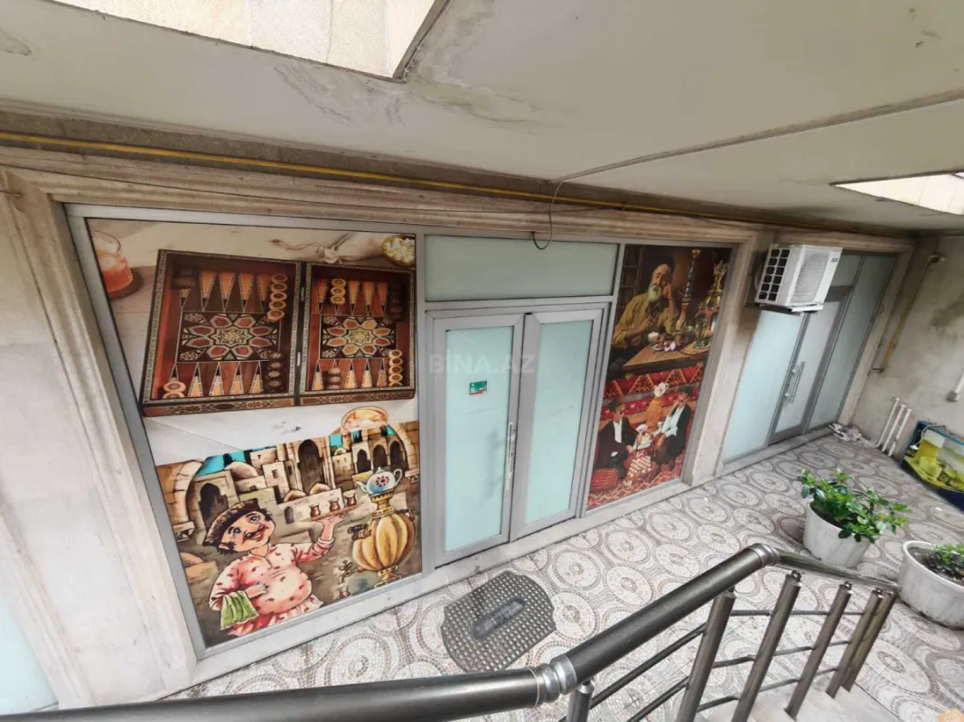 Satılır obyekt 250 m²