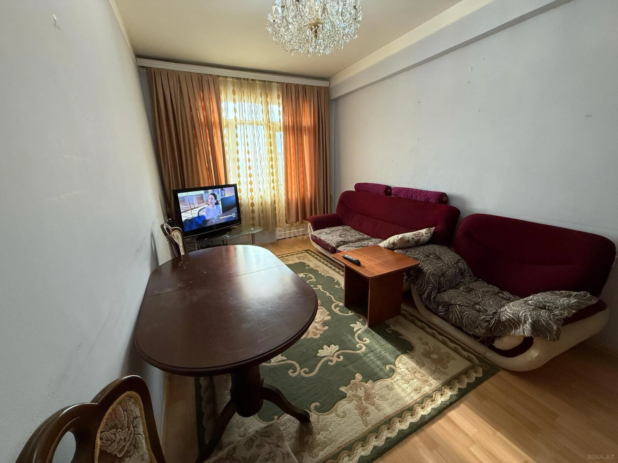 Satılır 2 otaqlı mənzil 91 m²