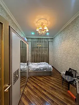 Satılır 3 otaqlı mənzil 125 m²