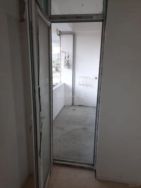 Satılır 3 otaqlı mənzil 107 m²
