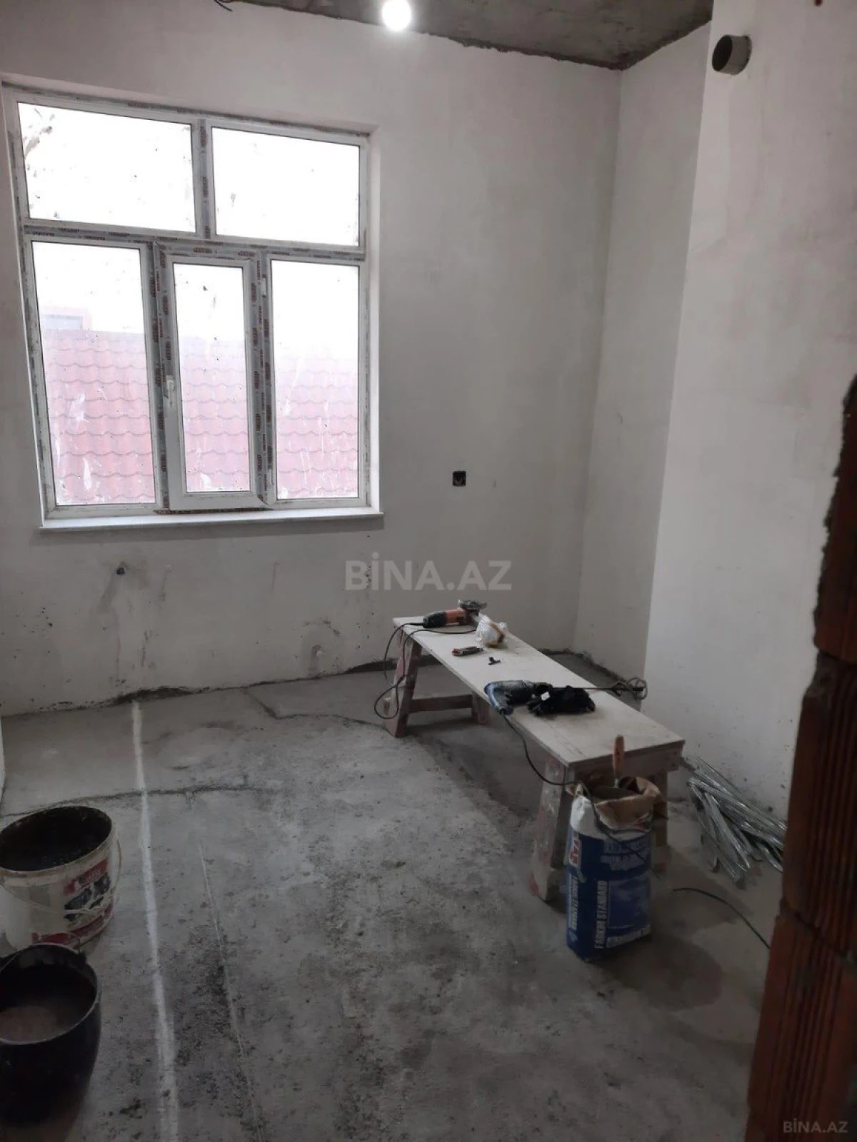 Satılır 3 otaqlı mənzil 107 m²