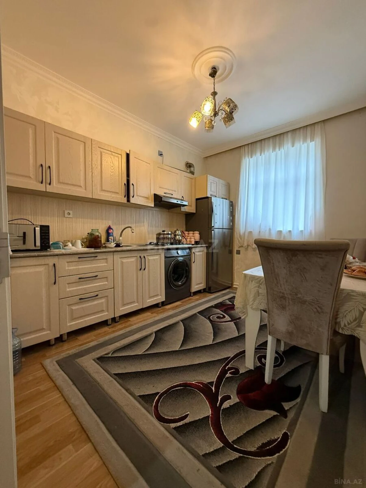 Satılır 5 otaqlı həyət evi 191 m²