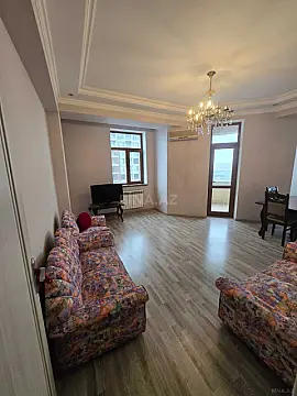 Kirayə verilir 2 otaqlı mənzil 73 m² — Bakı 2 otaq 73.00 m²