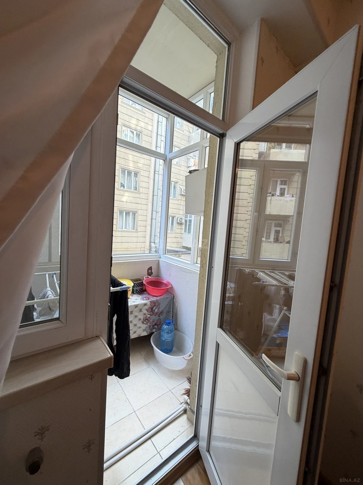 Satılır 2 otaqlı mənzil 65 m²