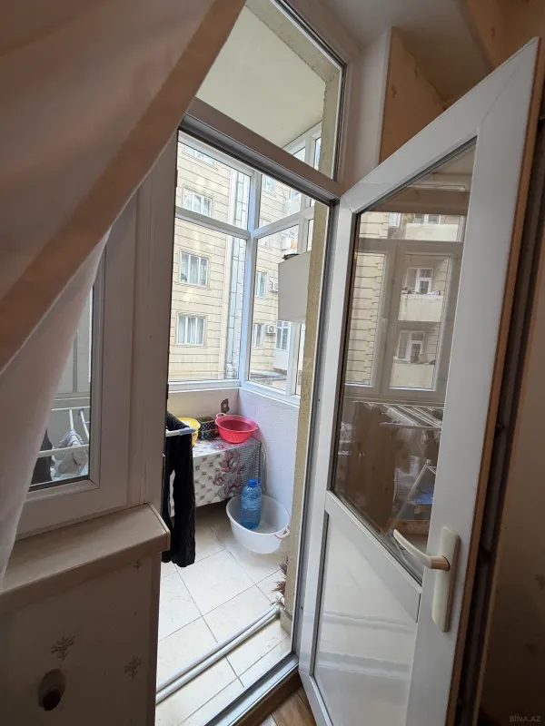 Satılır 2 otaqlı mənzil 65 m²