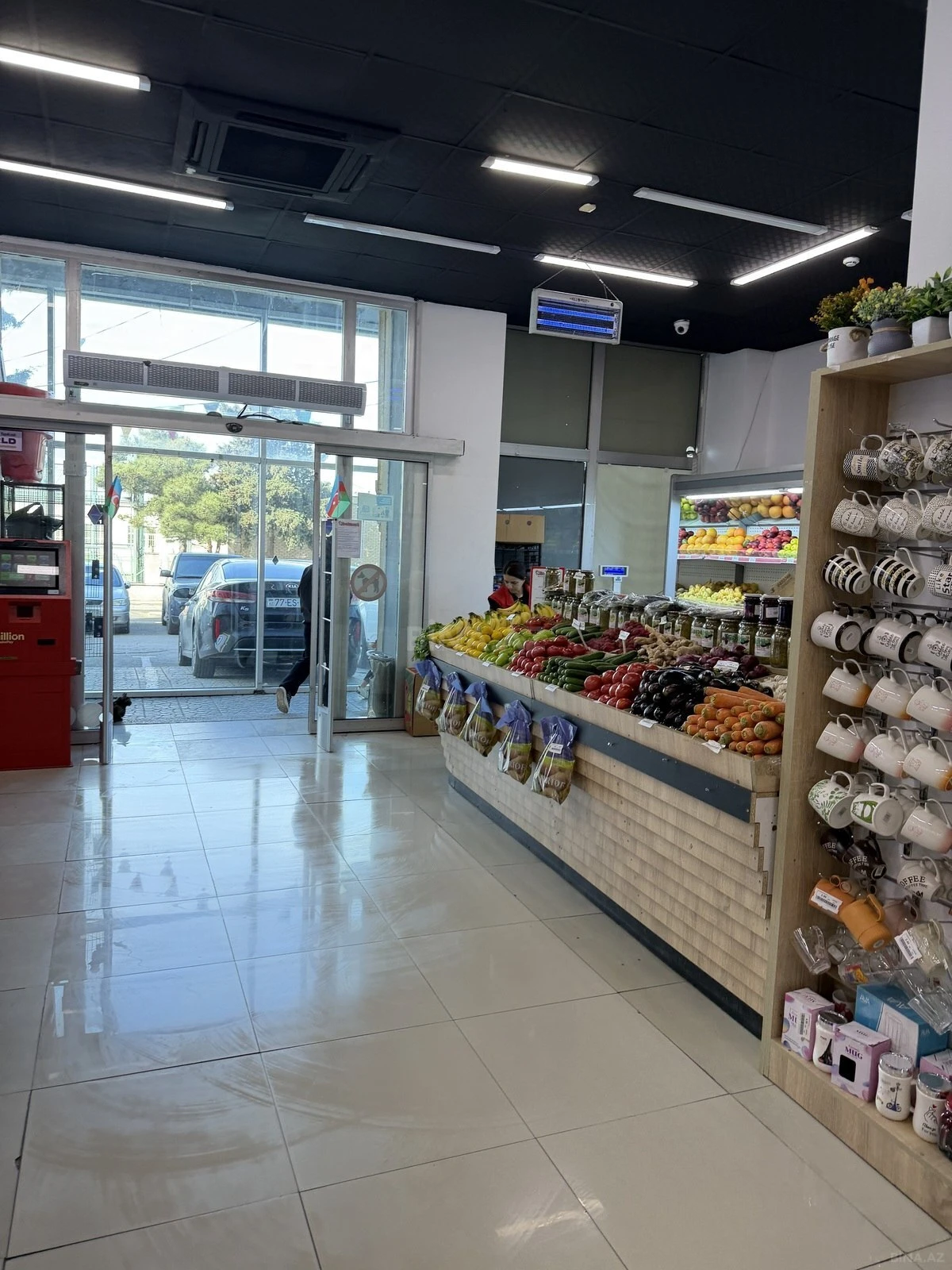 Kirayə verilir obyekt 600 m²