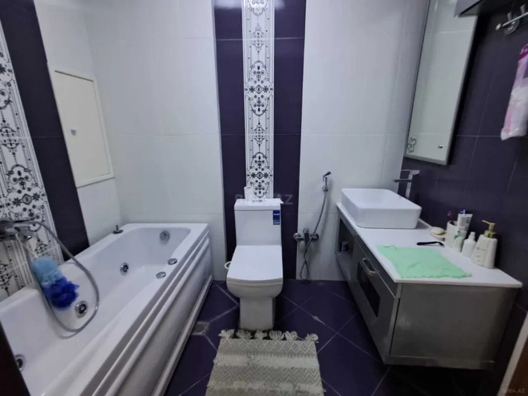 Kirayə verilir 3 otaqlı mənzil 130 m²